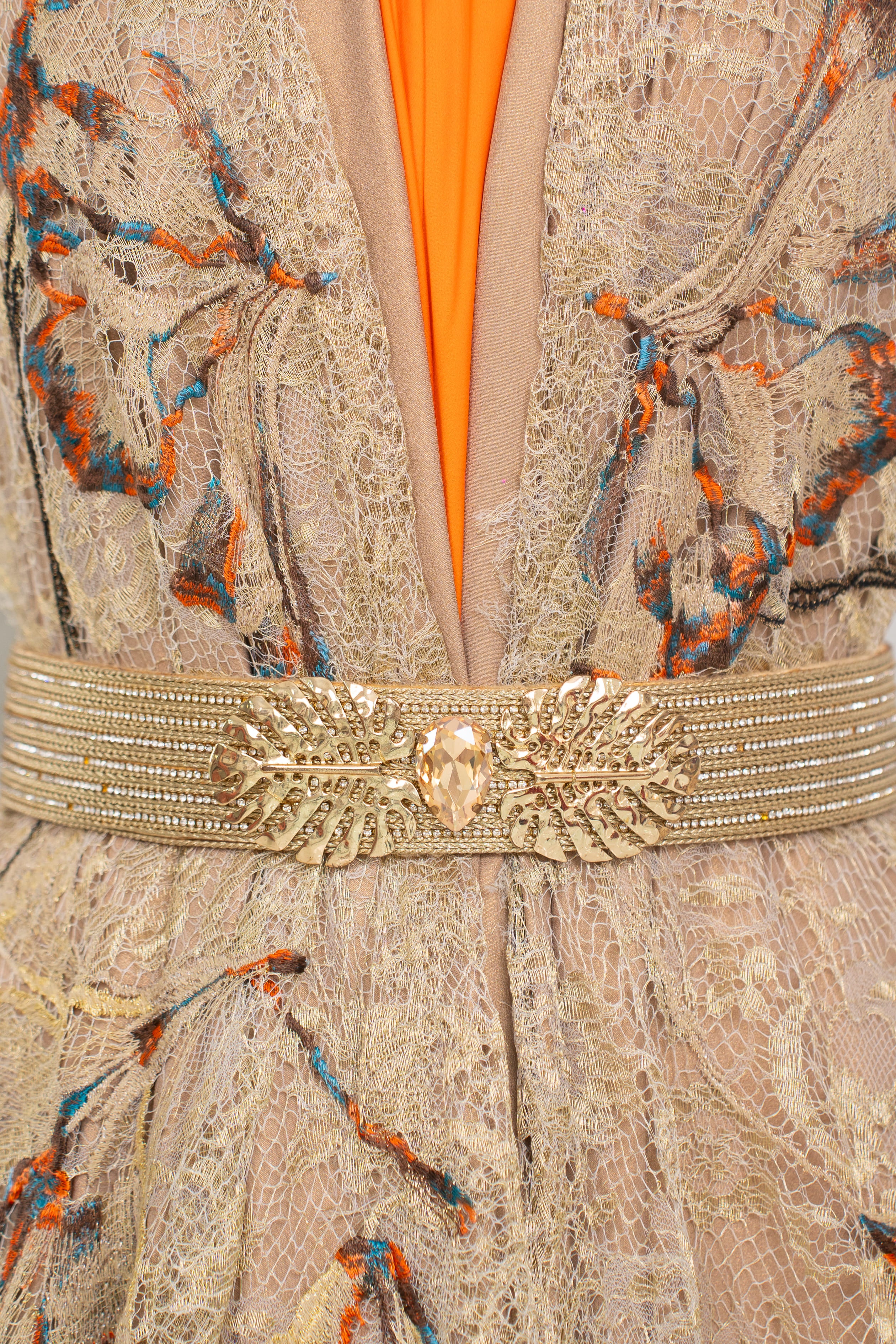 Dentelle de calais brodée CHEZ ALDO BIANCHI