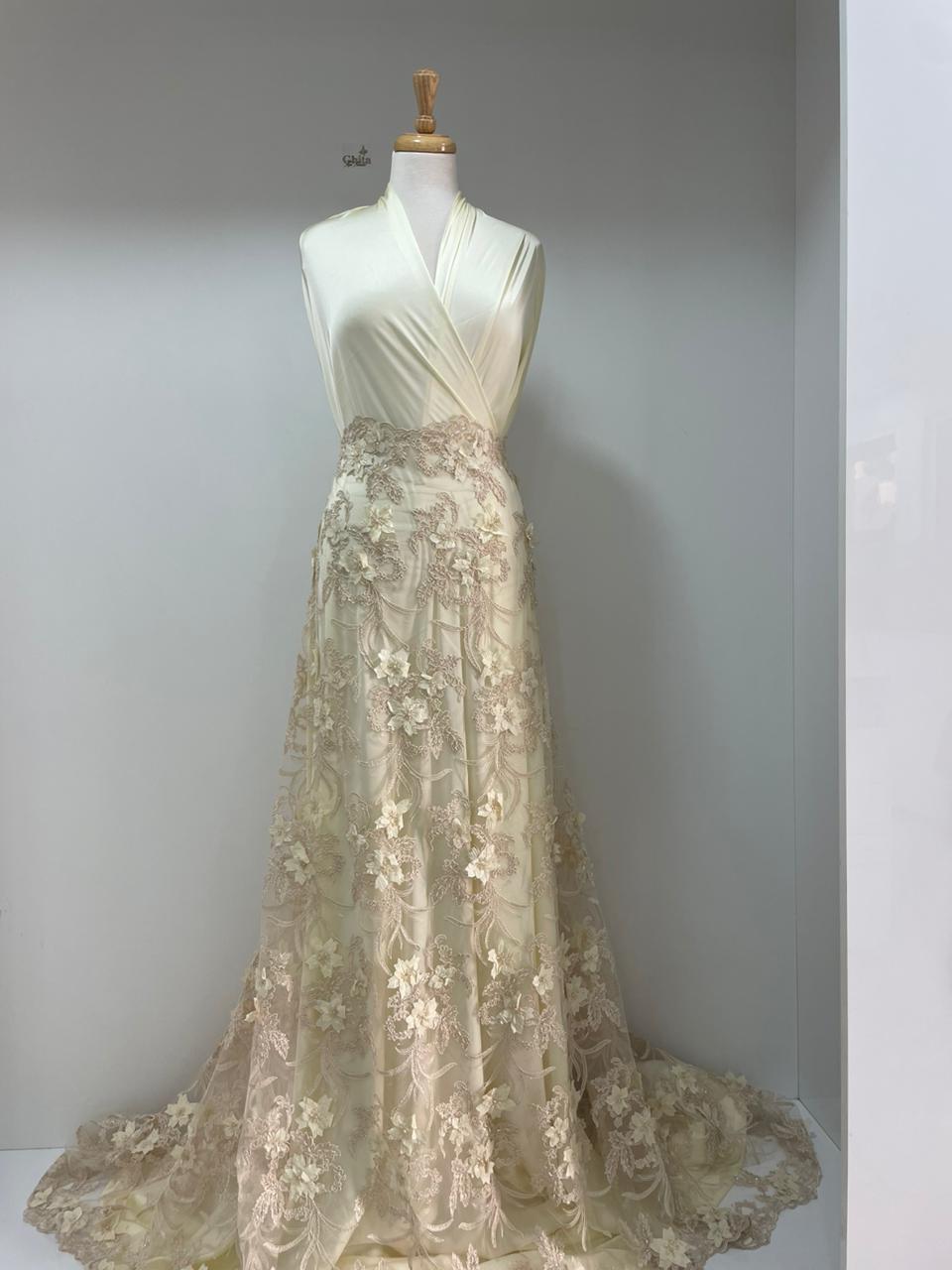 TAKCHITA EN TULLE BRODE AVE APPLIQUE