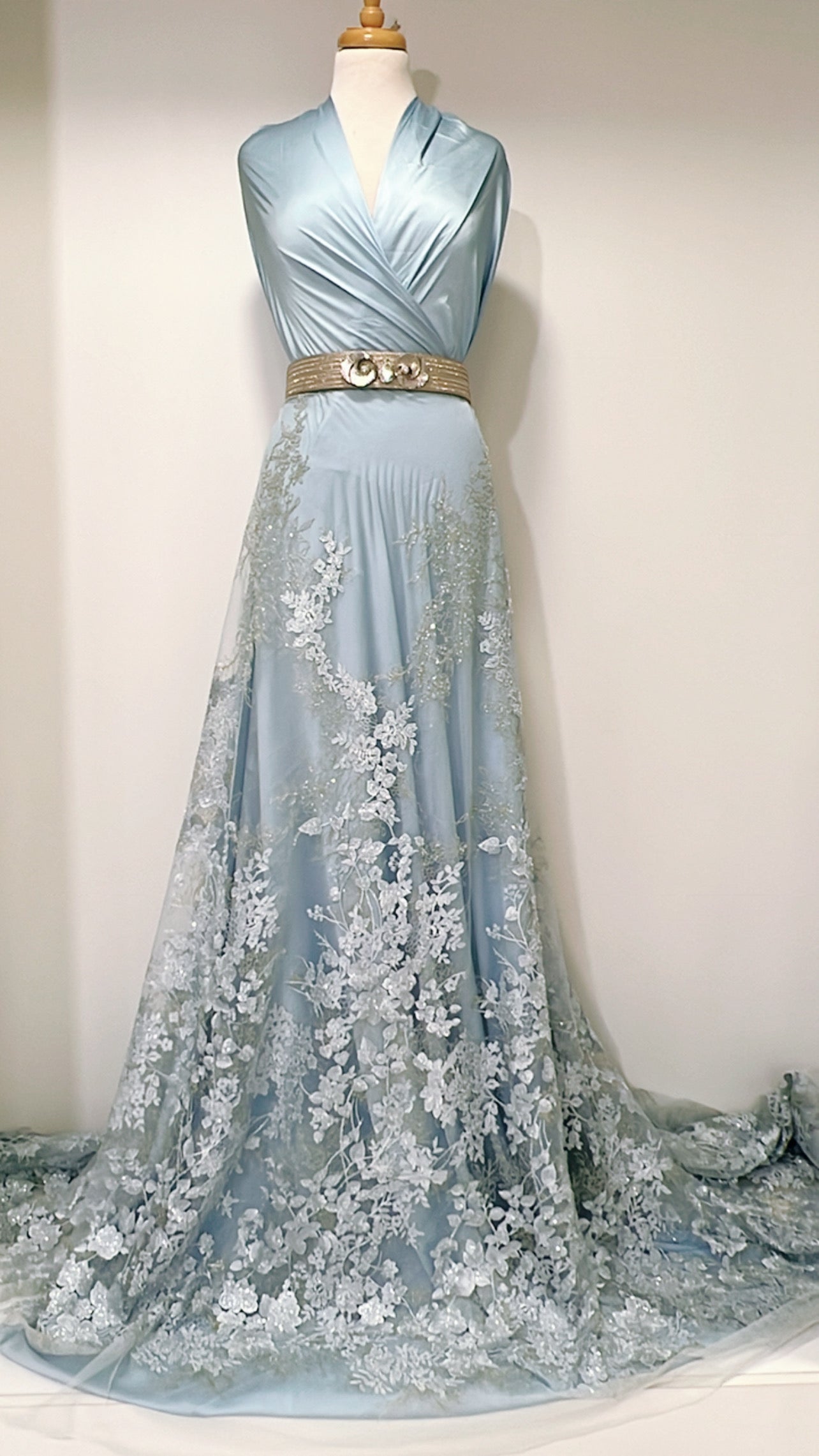 TAKCHITA TULLE BRODEE